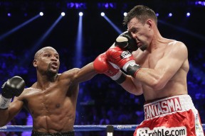 开云官网2026-富安健洋锁死对手，土耳其打穿瑞典，现代足球防守艺术的两种极致