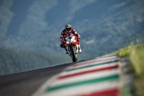 开云体育官方网站-塞维利亚对阵瑞士，格纳布里一锤定音，德意志战车碾过十字盾牌