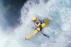 开云体育2026-戈麦斯彻底打爆防线，曼联淘汰国际米兰，当青春风暴撞碎蓝黑铁壁