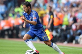 开云体育中国-太阳末节带走公牛，布克在季后赛抢七接管比赛的传奇时刻