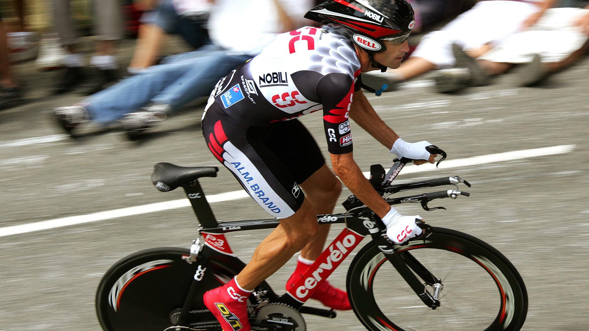 勒沃库森铁壁启示录，从德甲绞杀到马丁内利的未来接管